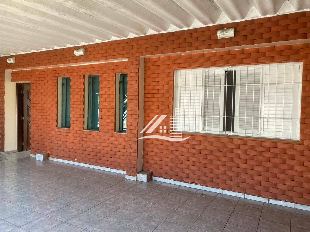 Casa à venda com 5 quartos, 236m² - Foto 3