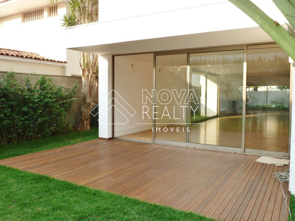 Casa à venda com 4 quartos, 481m² - Foto 2