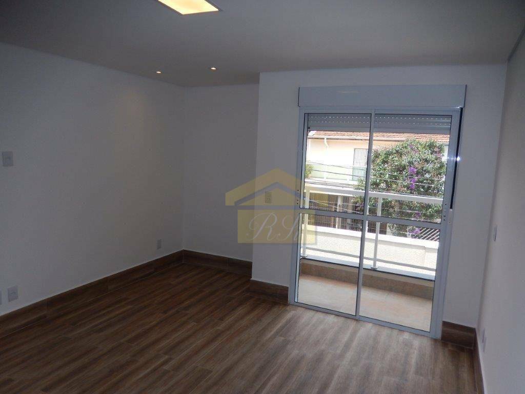 Sobrado à venda com 4 quartos, 200m² - Foto 62