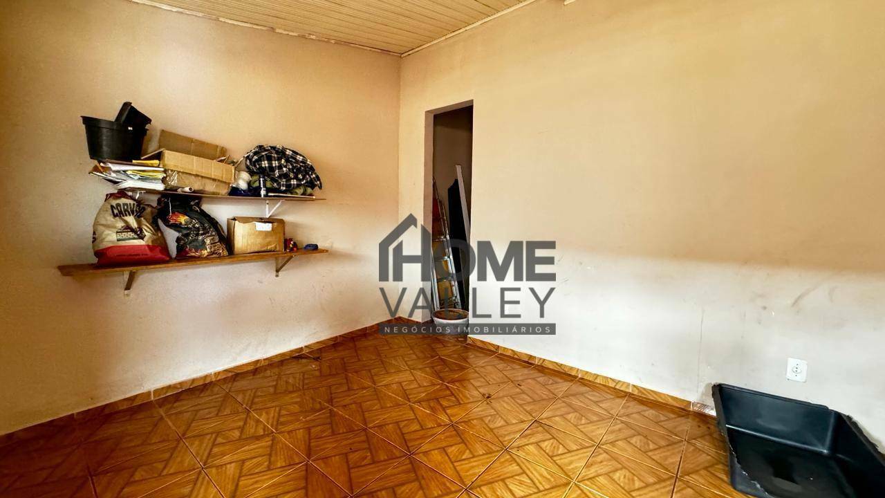 Casa à venda com 3 quartos, 180m² - Foto 4