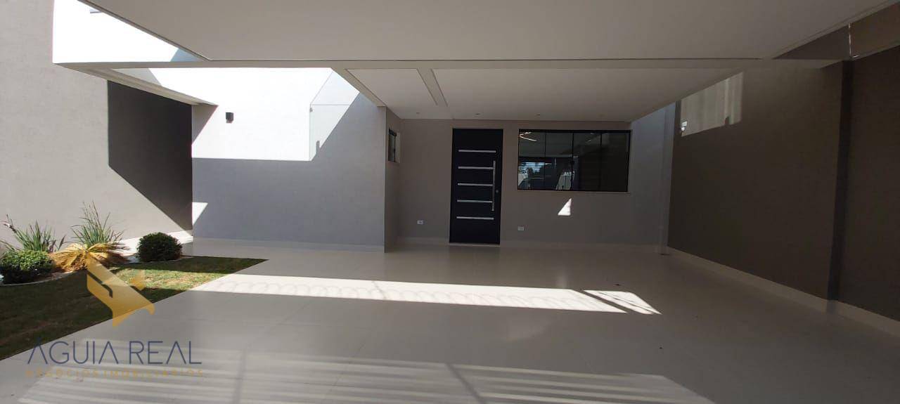 Casa à venda com 3 quartos, 199m² - Foto 2