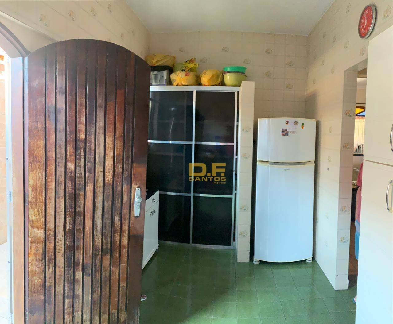 Casa à venda com 2 quartos, 1m² - Foto 4