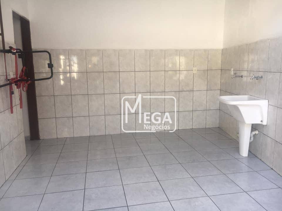 Casa à venda com 4 quartos, 182m² - Foto 7