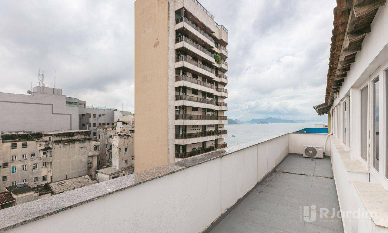 Apartamento para alugar com 2 quartos, 95m² - Foto 25