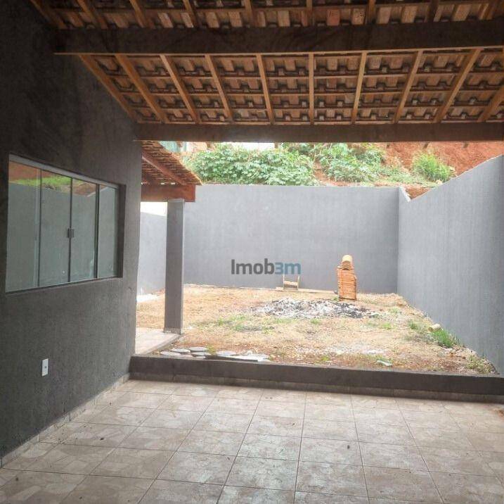 Casa à venda com 2 quartos, 109m² - Foto 26