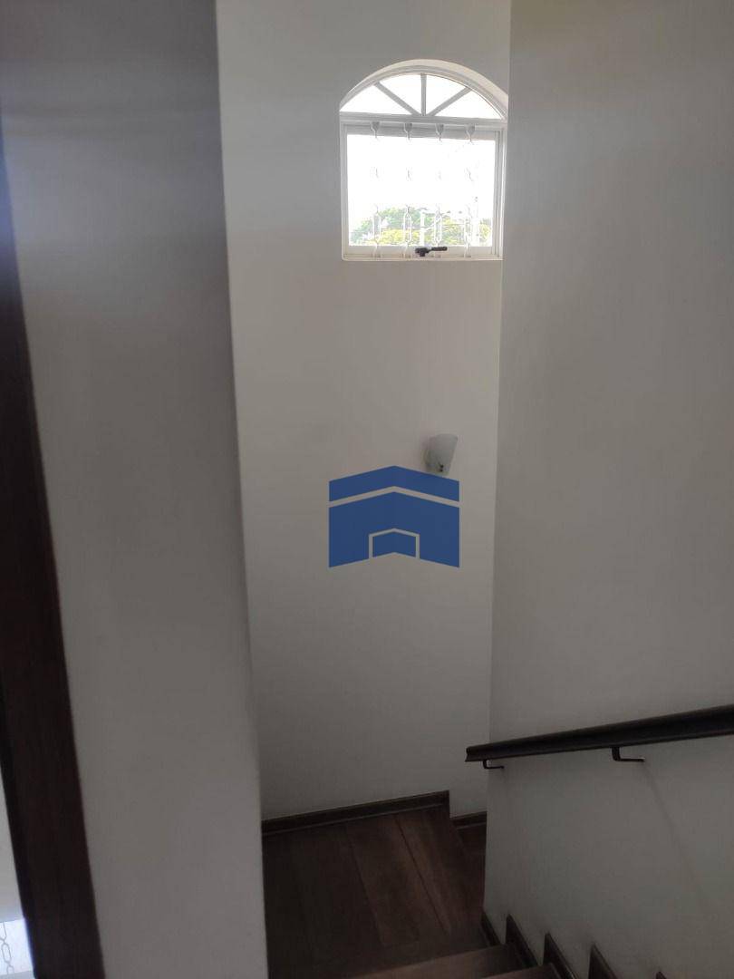 Sobrado à venda com 4 quartos, 238m² - Foto 29