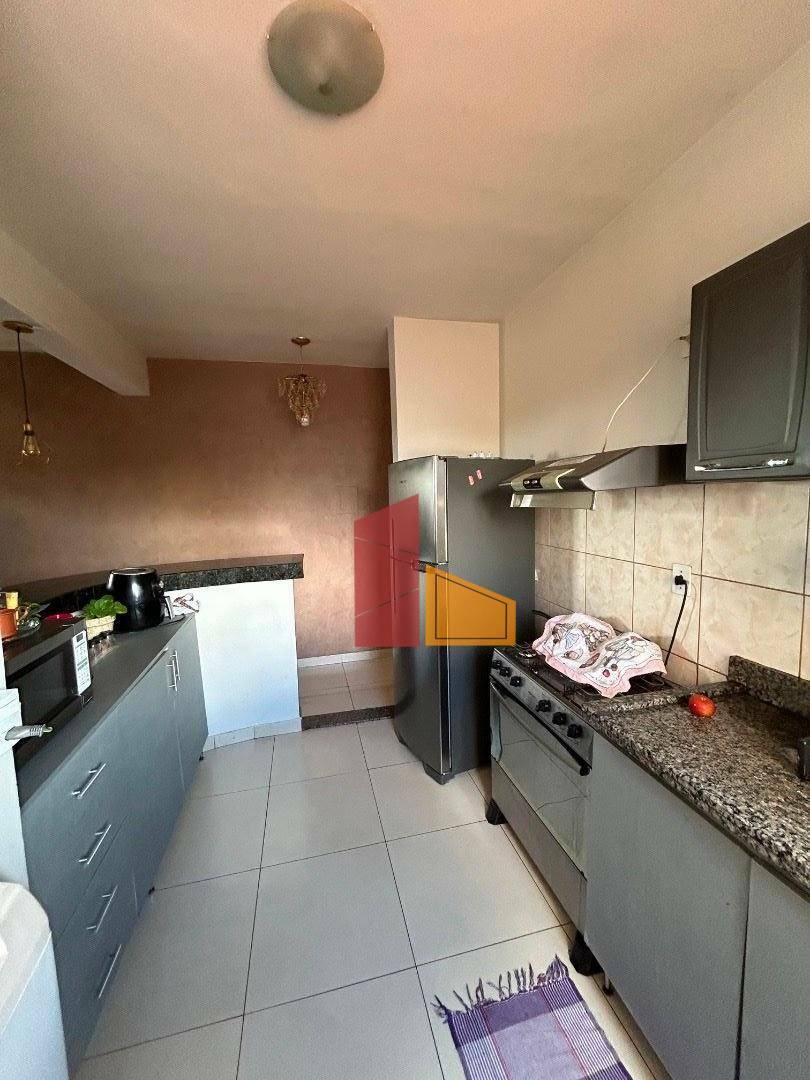 Apartamento à venda com 2 quartos, 60m² - Foto 5