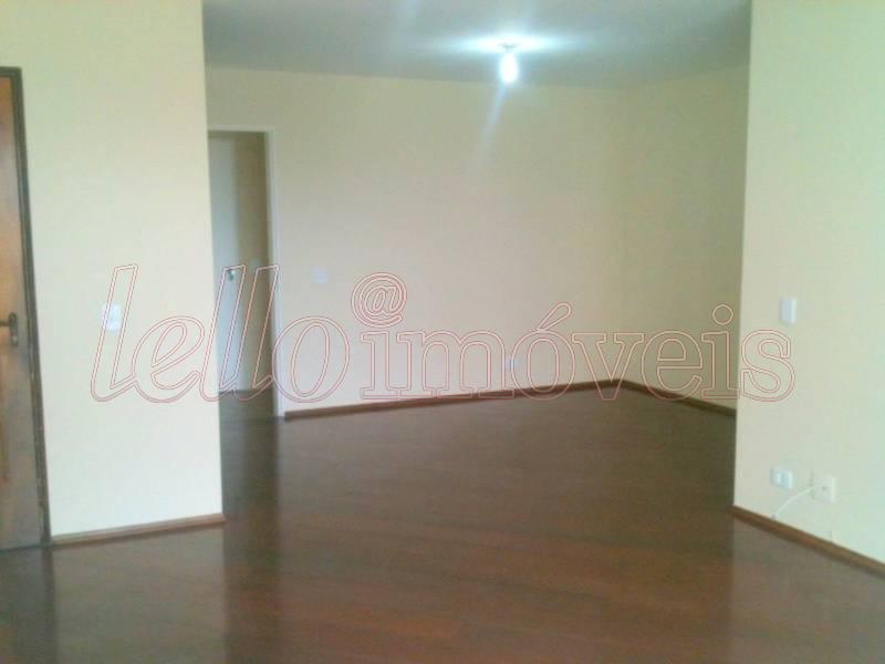 Apartamento para alugar com 3 quartos, 132m² - Foto 2