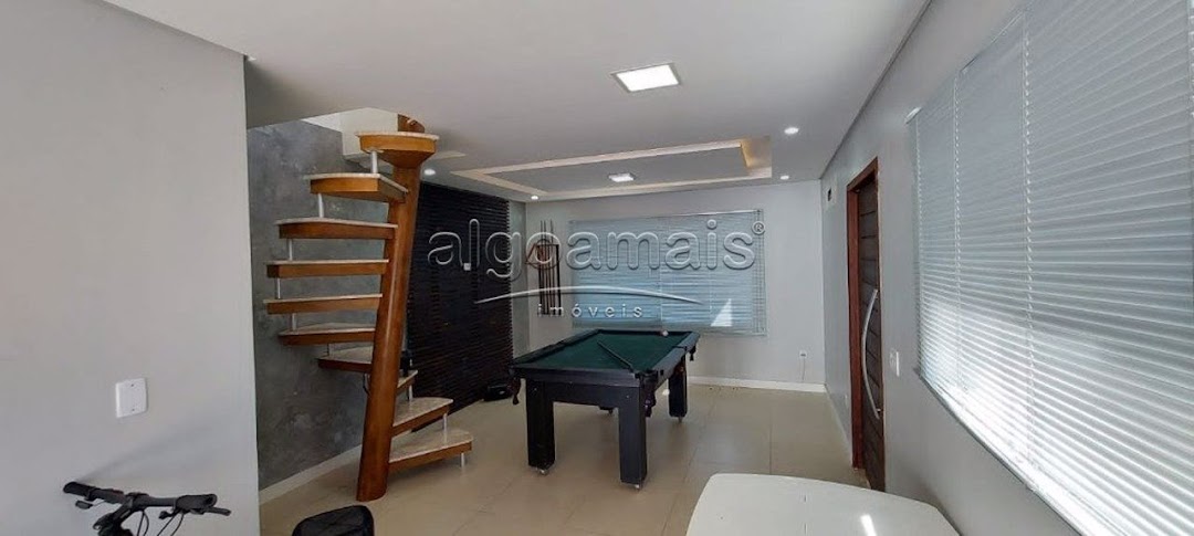 Casa à venda com 5 quartos, 100m² - Foto 4