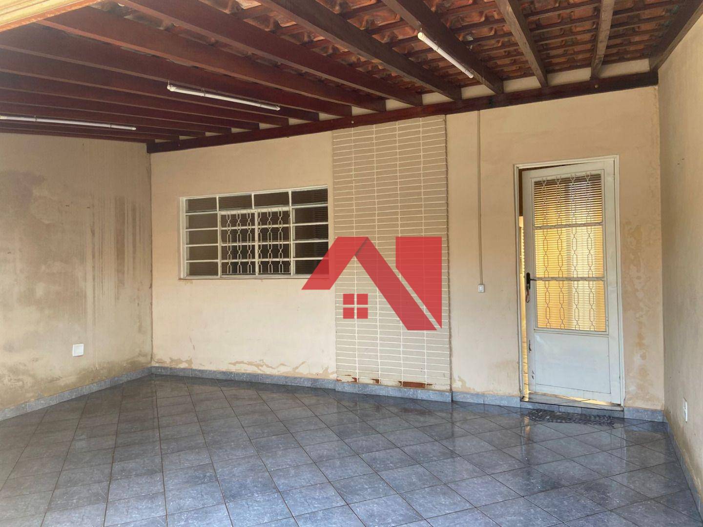 Casa à venda com 3 quartos, 121m² - Foto 2