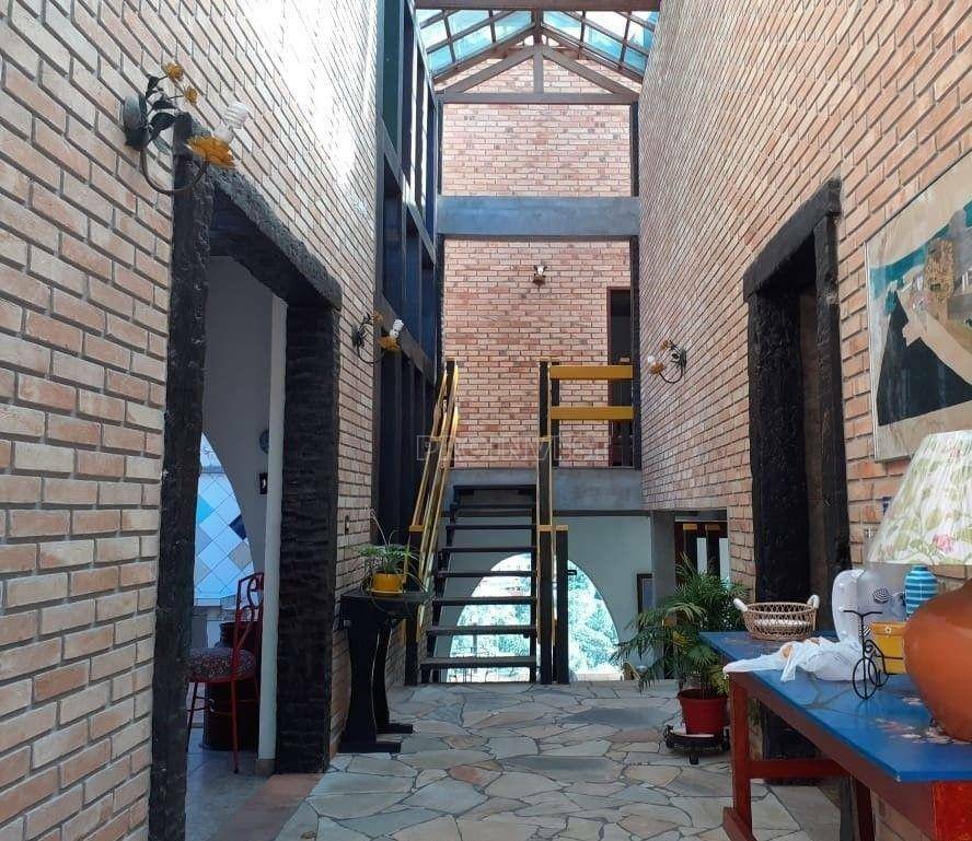 Casa de Condomínio à venda com 3 quartos, 523m² - Foto 3