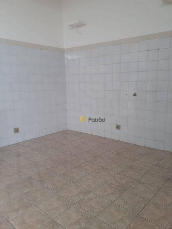 Sobrado à venda com 2 quartos, 246m² - Foto 22