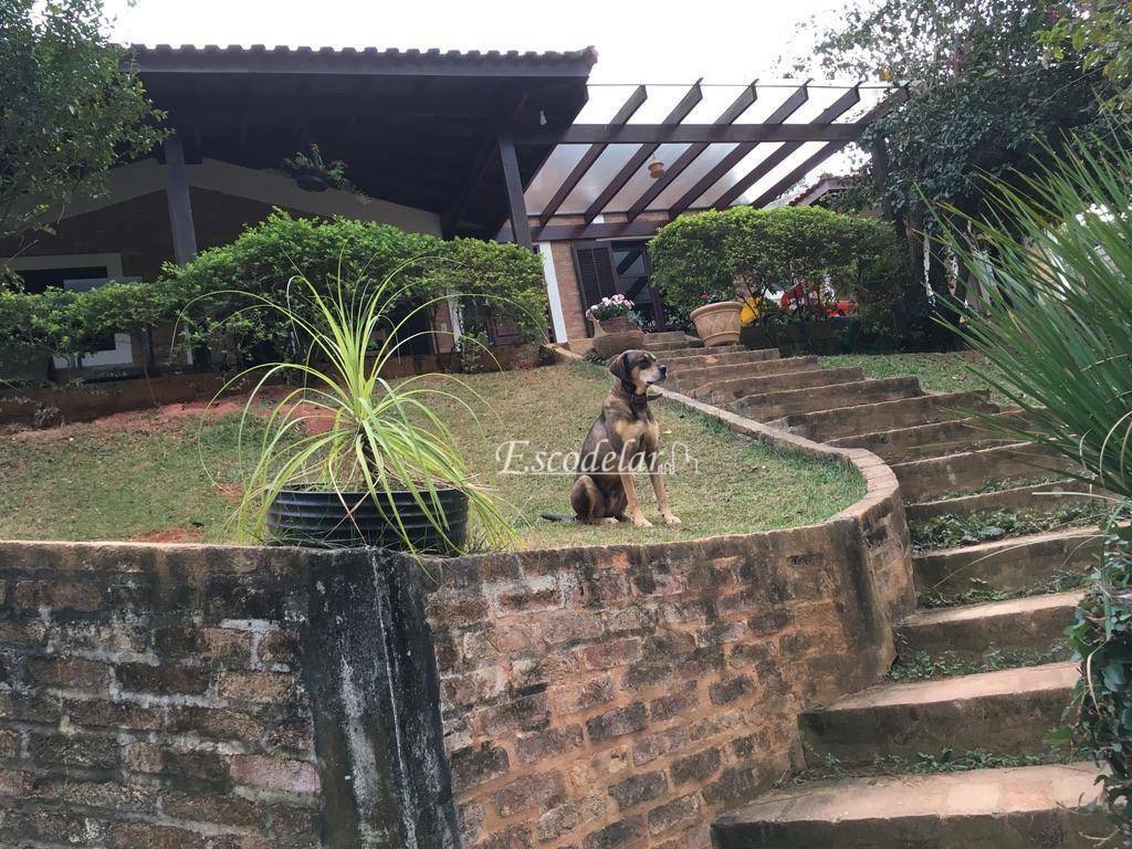 Casa de Condomínio à venda com 4 quartos, 250m² - Foto 3