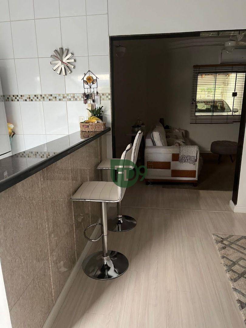 Casa à venda com 3 quartos, 130m² - Foto 21