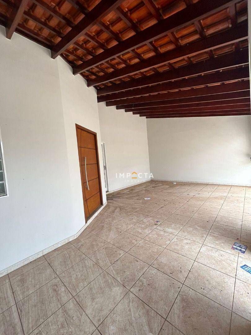 Casa à venda com 3 quartos, 156m² - Foto 2