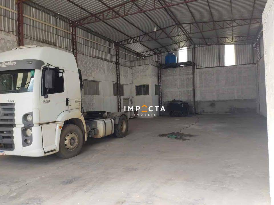 Depósito-Galpão-Armazém para alugar, 400m² - Foto 1