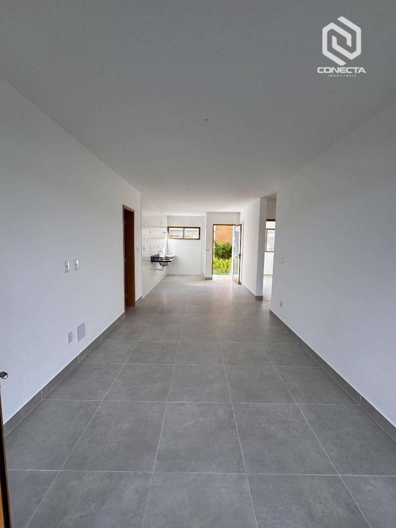 Casa à venda com 2 quartos, 80m² - Foto 11