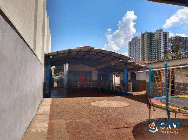 Sobrado para alugar com 2 quartos, 300m² - Foto 24