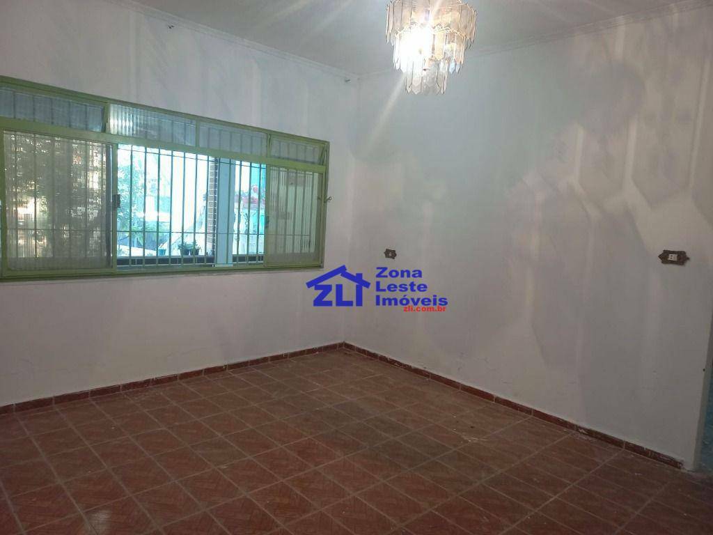 Casa para alugar com 2 quartos, 65m² - Foto 11