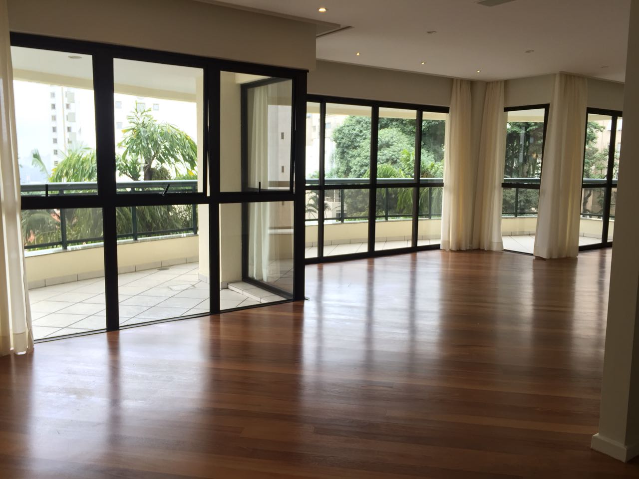 Apartamento à venda com 4 quartos, 193m² - Foto 5