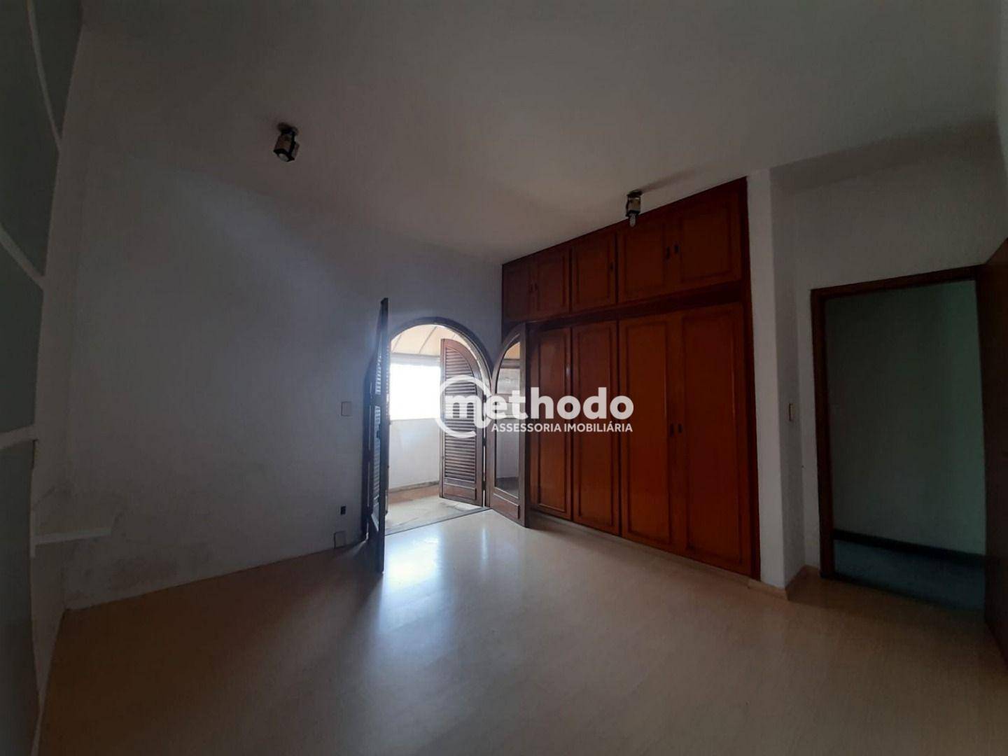 Casa à venda com 3 quartos, 337m² - Foto 21