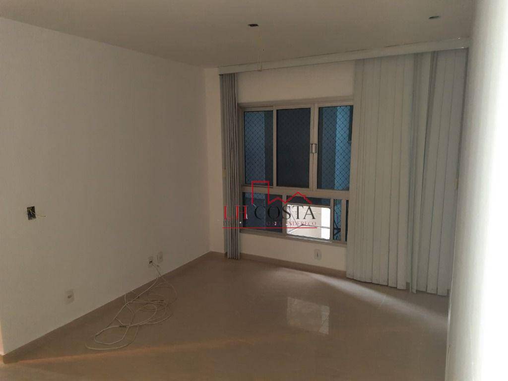 Apartamento à venda com 2 quartos, 70m² - Foto 1