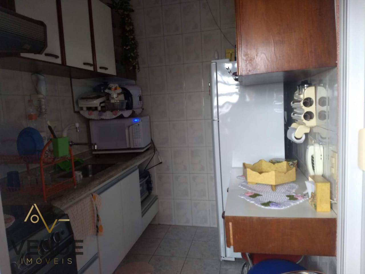 Apartamento à venda com 2 quartos, 63m² - Foto 8