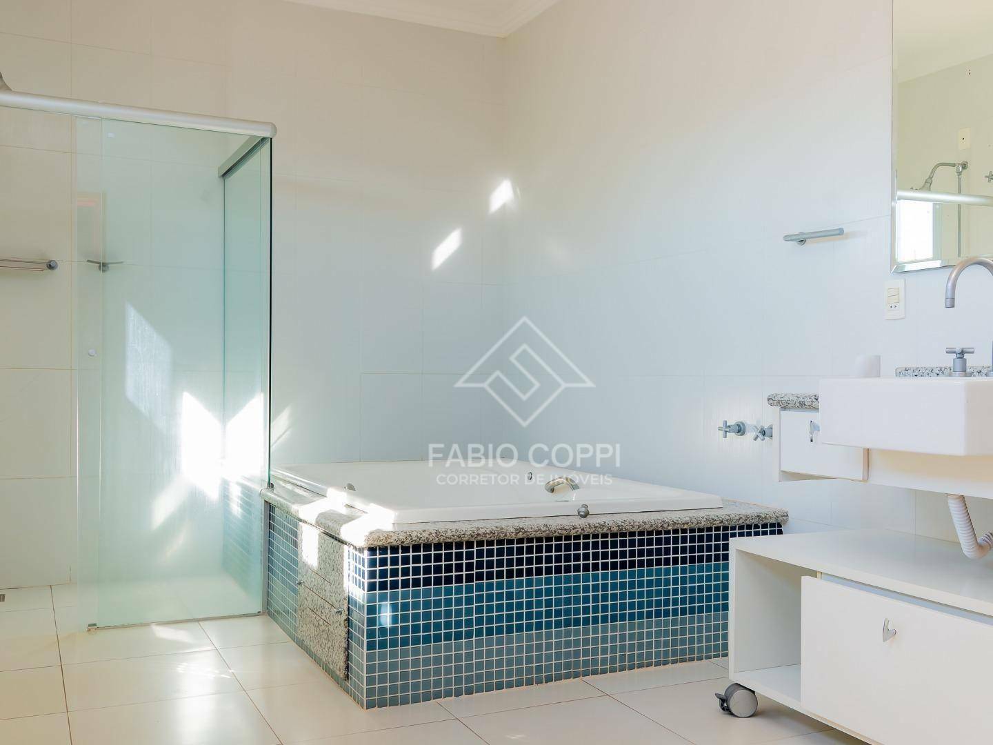 Casa de Condomínio à venda com 4 quartos, 605m² - Foto 30