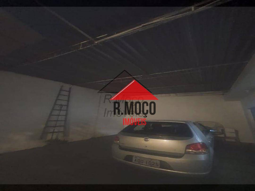 Sobrado à venda com 2 quartos, 300m² - Foto 5