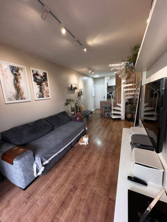 Cobertura à venda com 2 quartos, 110m² - Foto 4