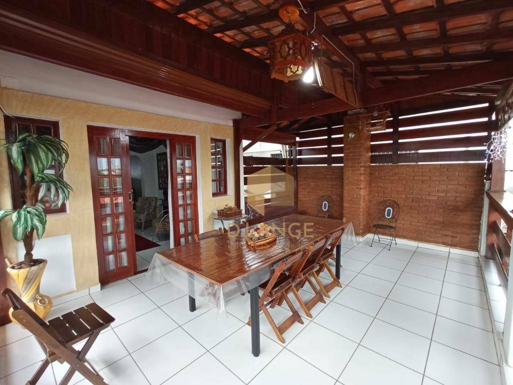 Casa à venda com 4 quartos, 249m² - Foto 35