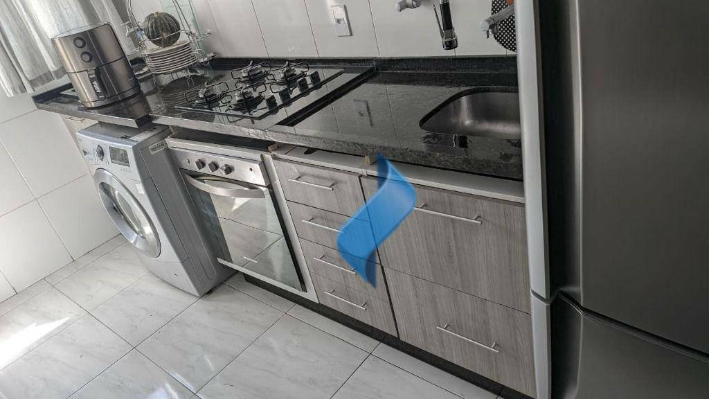 Apartamento à venda com 2 quartos, 50m² - Foto 2