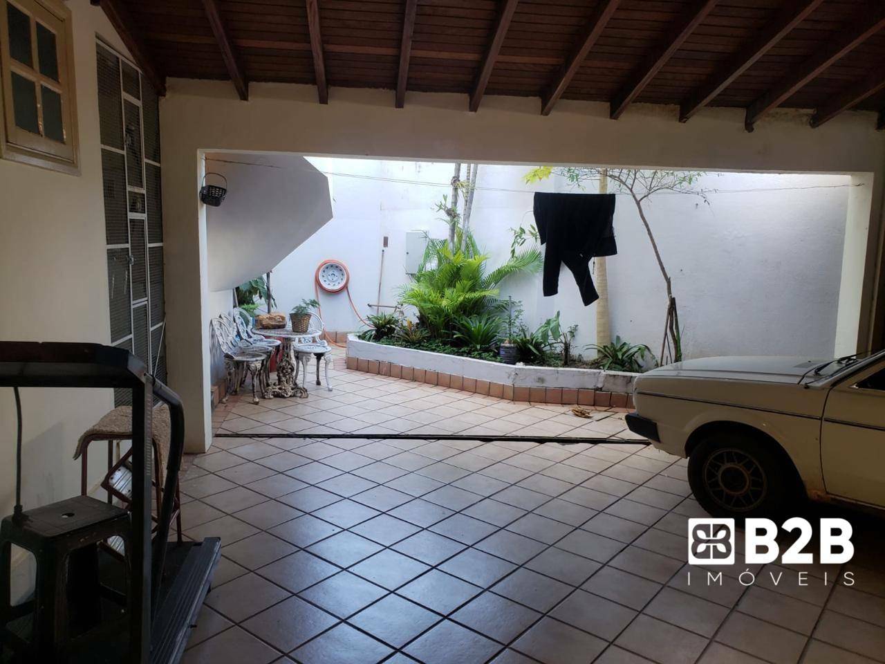 Casa à venda com 3 quartos, 233m² - Foto 7