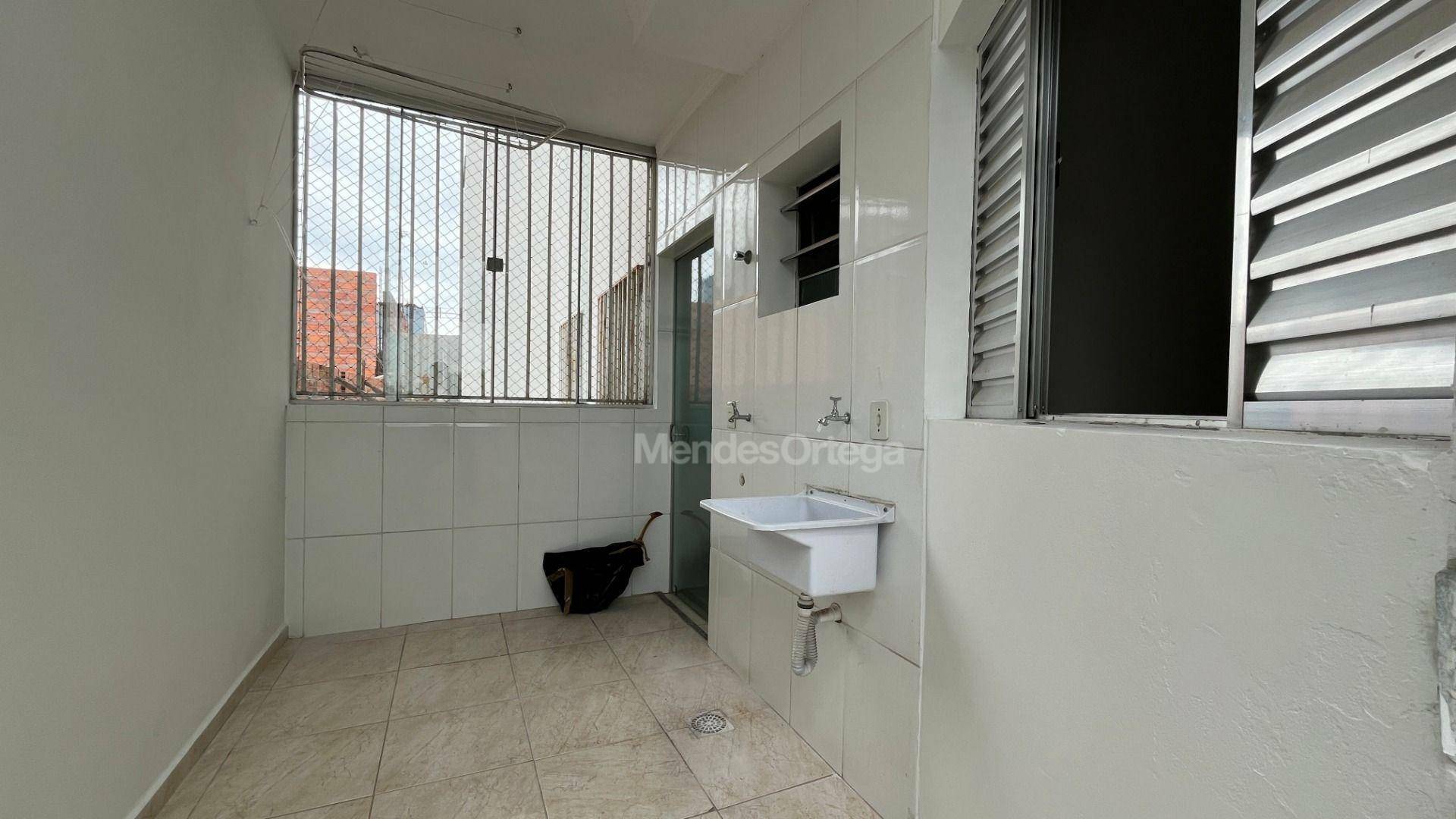 Apartamento à venda e aluguel com 2 quartos, 60m² - Foto 11