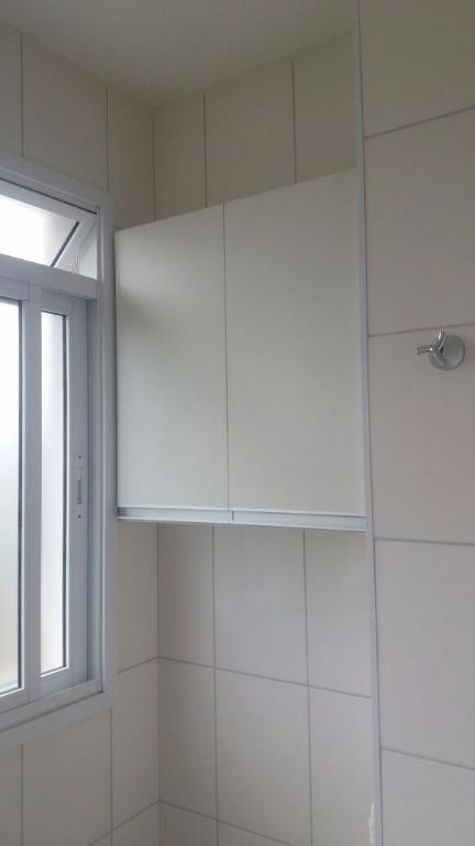 Apartamento à venda com 2 quartos, 60m² - Foto 2