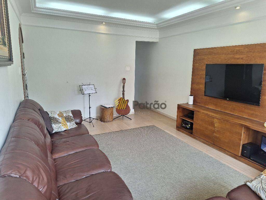 Sobrado à venda com 5 quartos, 244m² - Foto 87