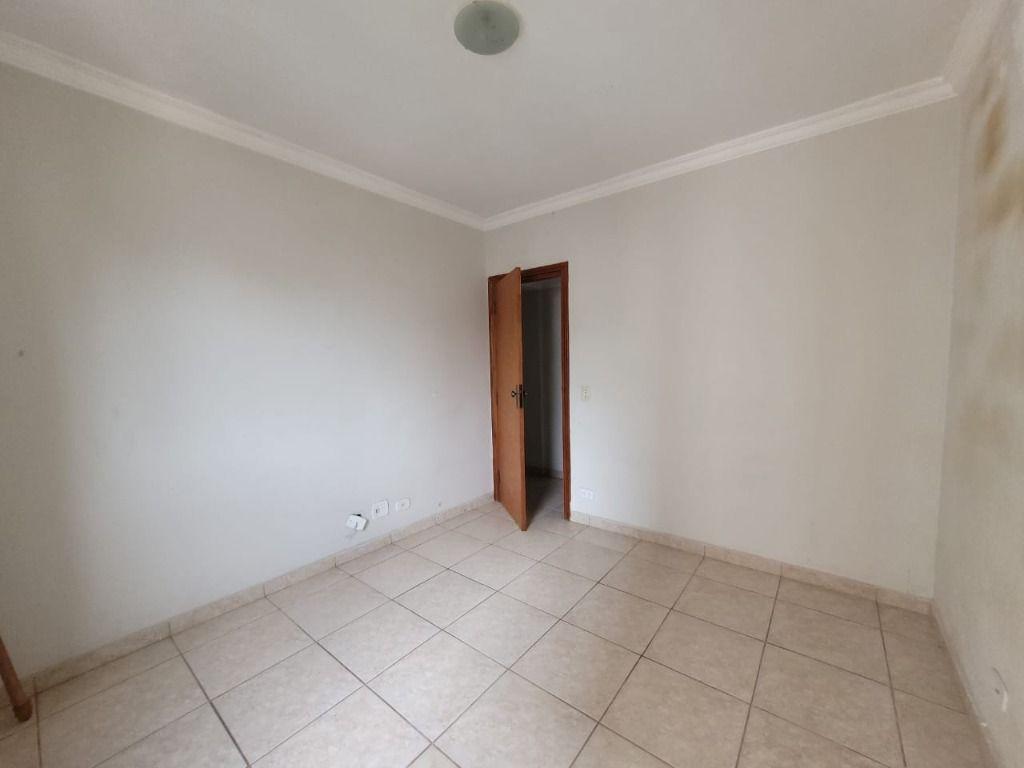 Apartamento à venda com 3 quartos, 120m² - Foto 10