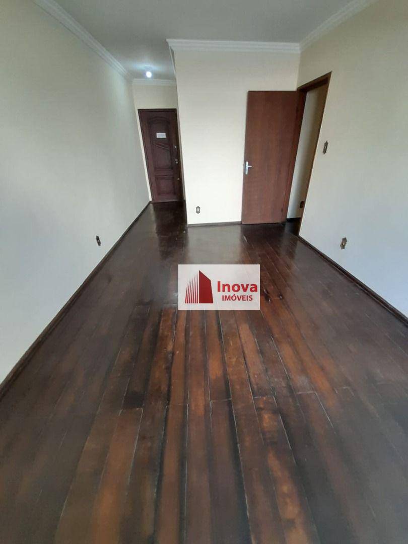 Apartamento para alugar com 3 quartos, 155m² - Foto 5