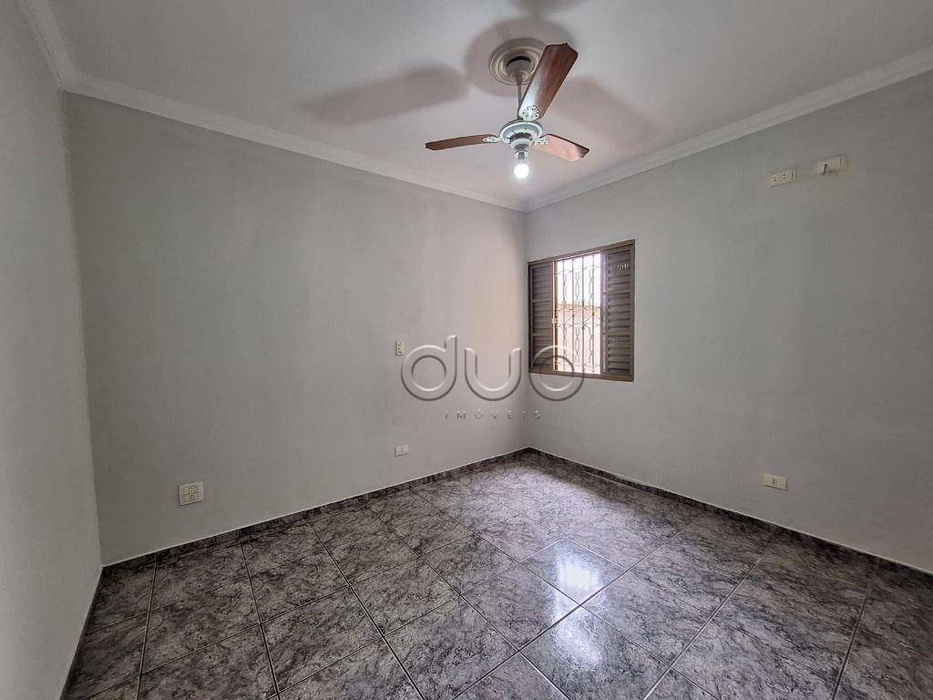 Casa para alugar com 2 quartos, 69m² - Foto 9