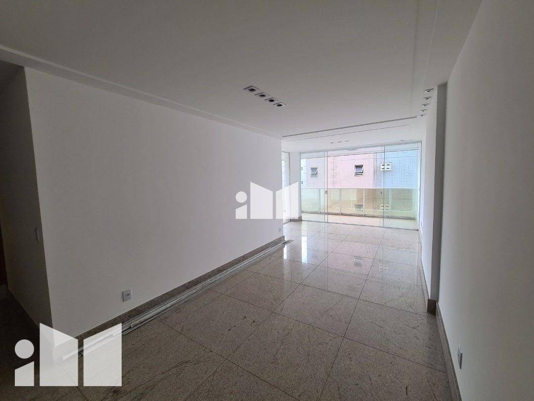 Apartamento à venda com 4 quartos, 141m² - Foto 4