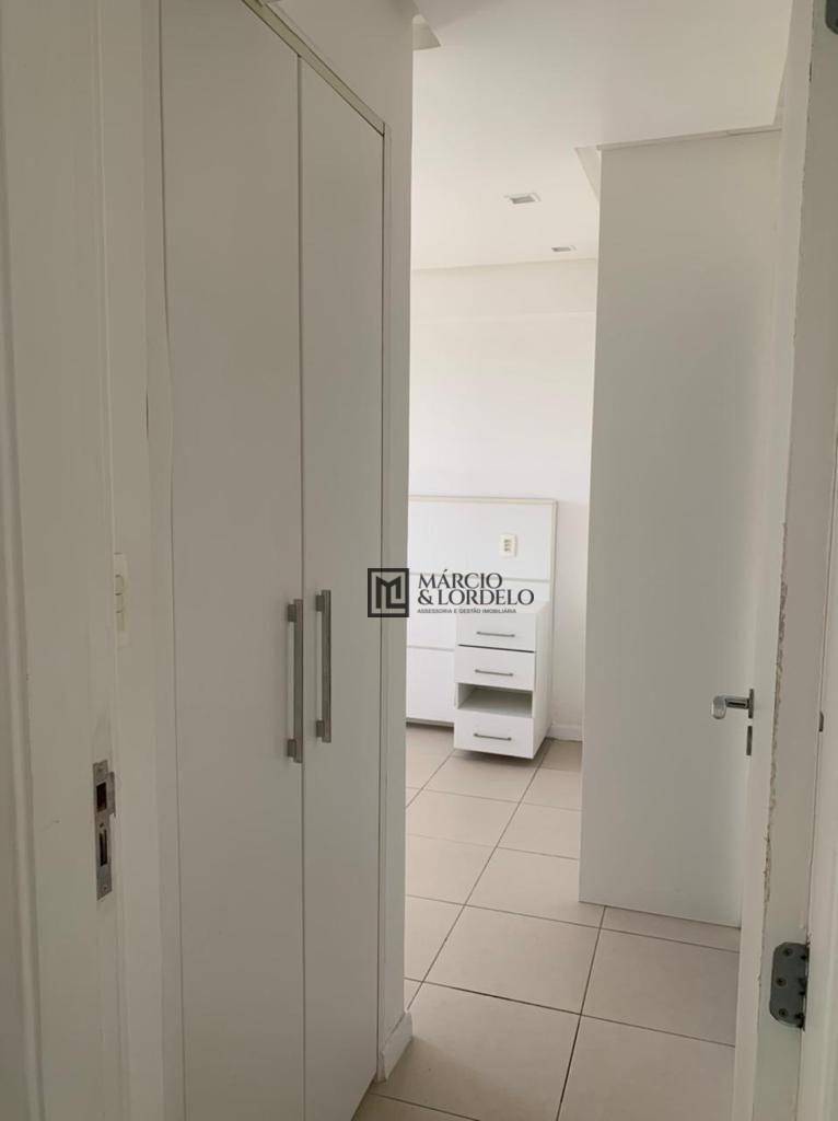 Apartamento à venda com 2 quartos, 70m² - Foto 34