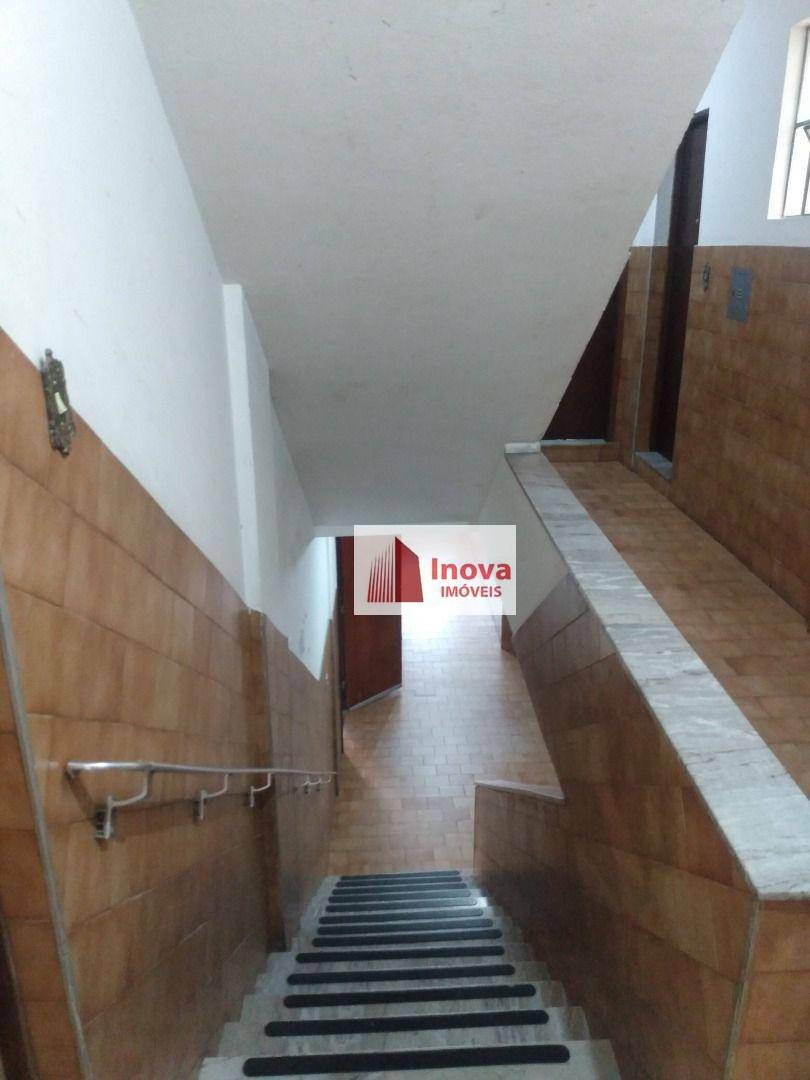 Apartamento à venda com 2 quartos, 80m² - Foto 3