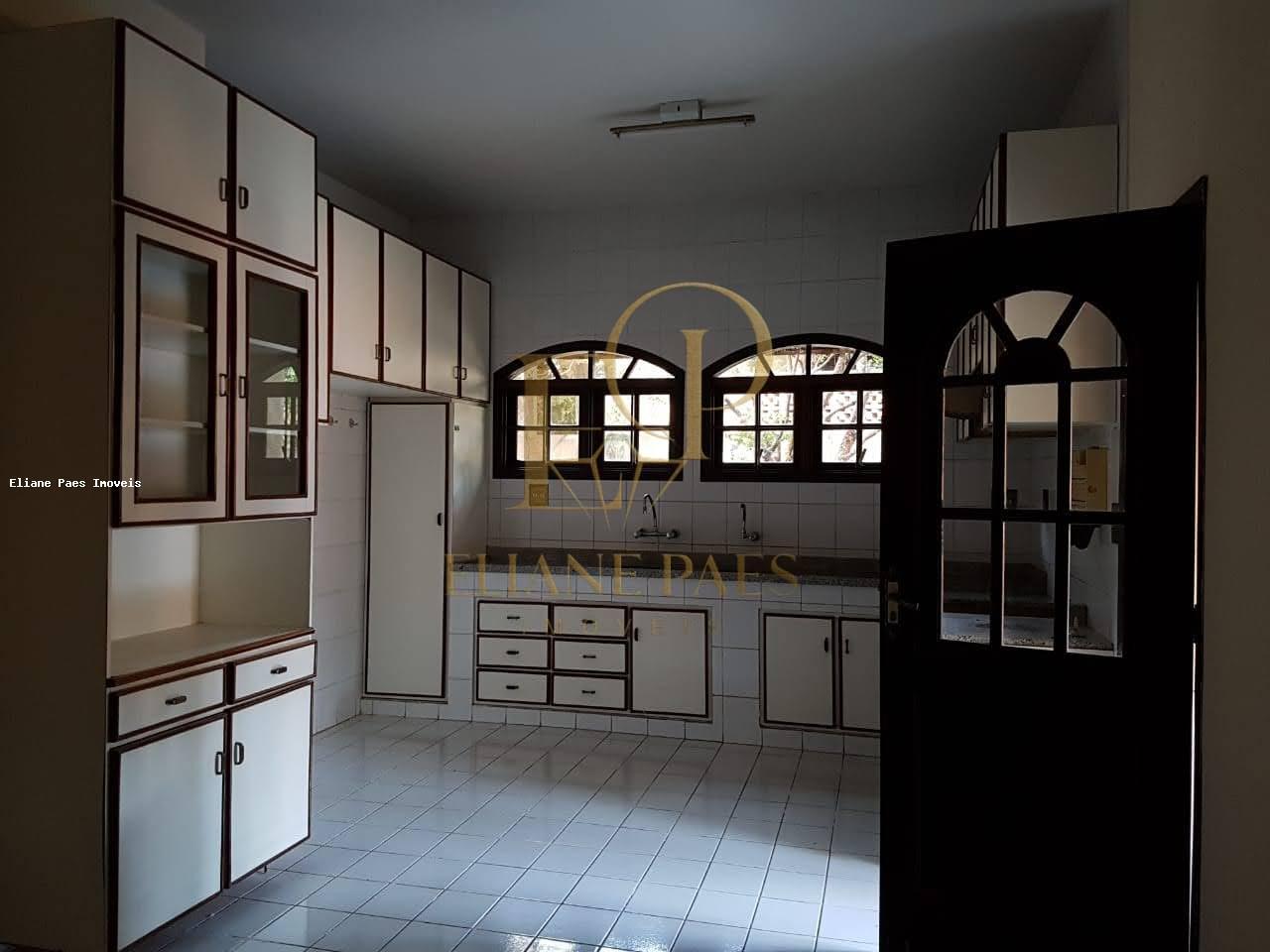 Casa à venda com 4 quartos, 750m² - Foto 30