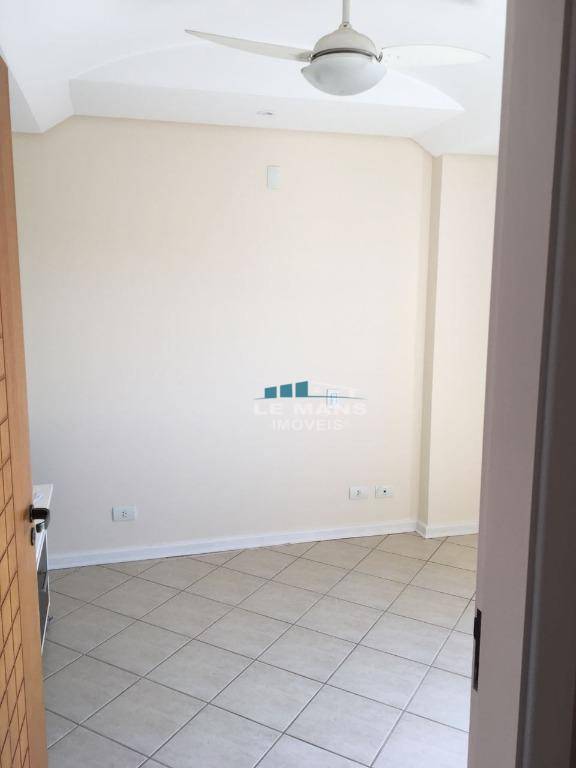 Apartamento à venda com 3 quartos, 140m² - Foto 19