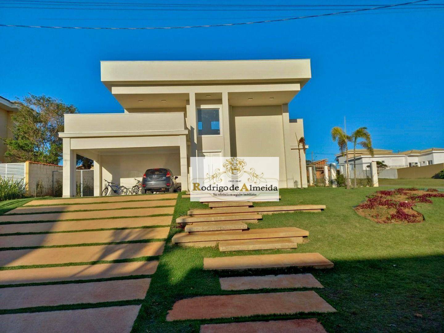 Casa de Condomínio à venda com 3 quartos, 230m² - Foto 1