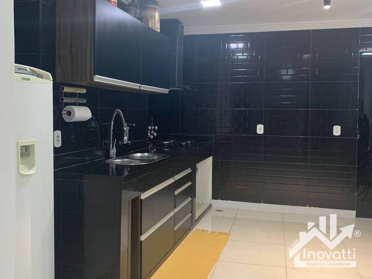 Casa à venda com 3 quartos, 150m² - Foto 11