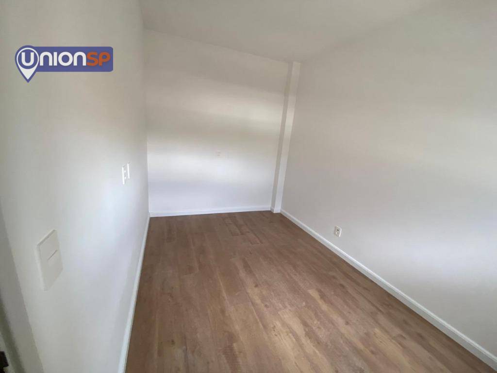 Apartamento à venda com 3 quartos, 94m² - Foto 8