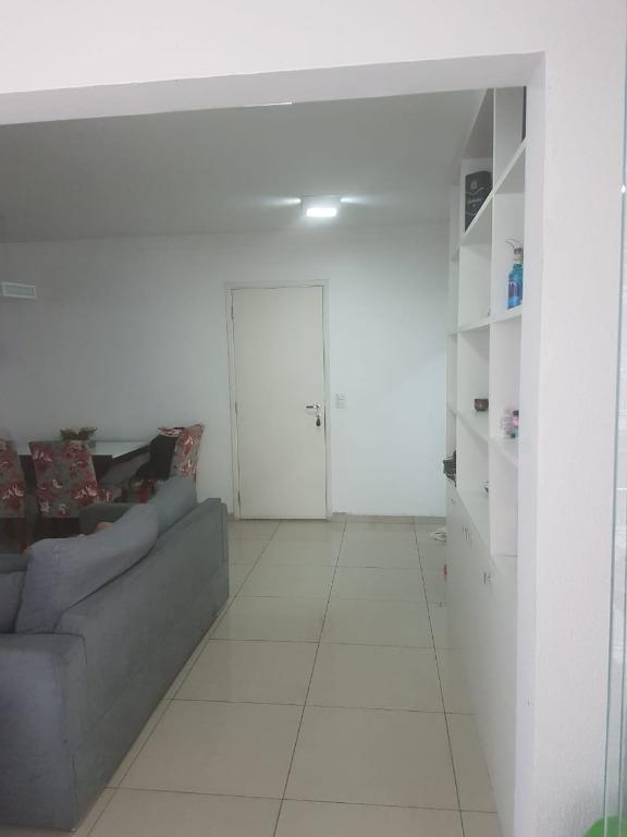 Apartamento à venda com 2 quartos, 77m² - Foto 5