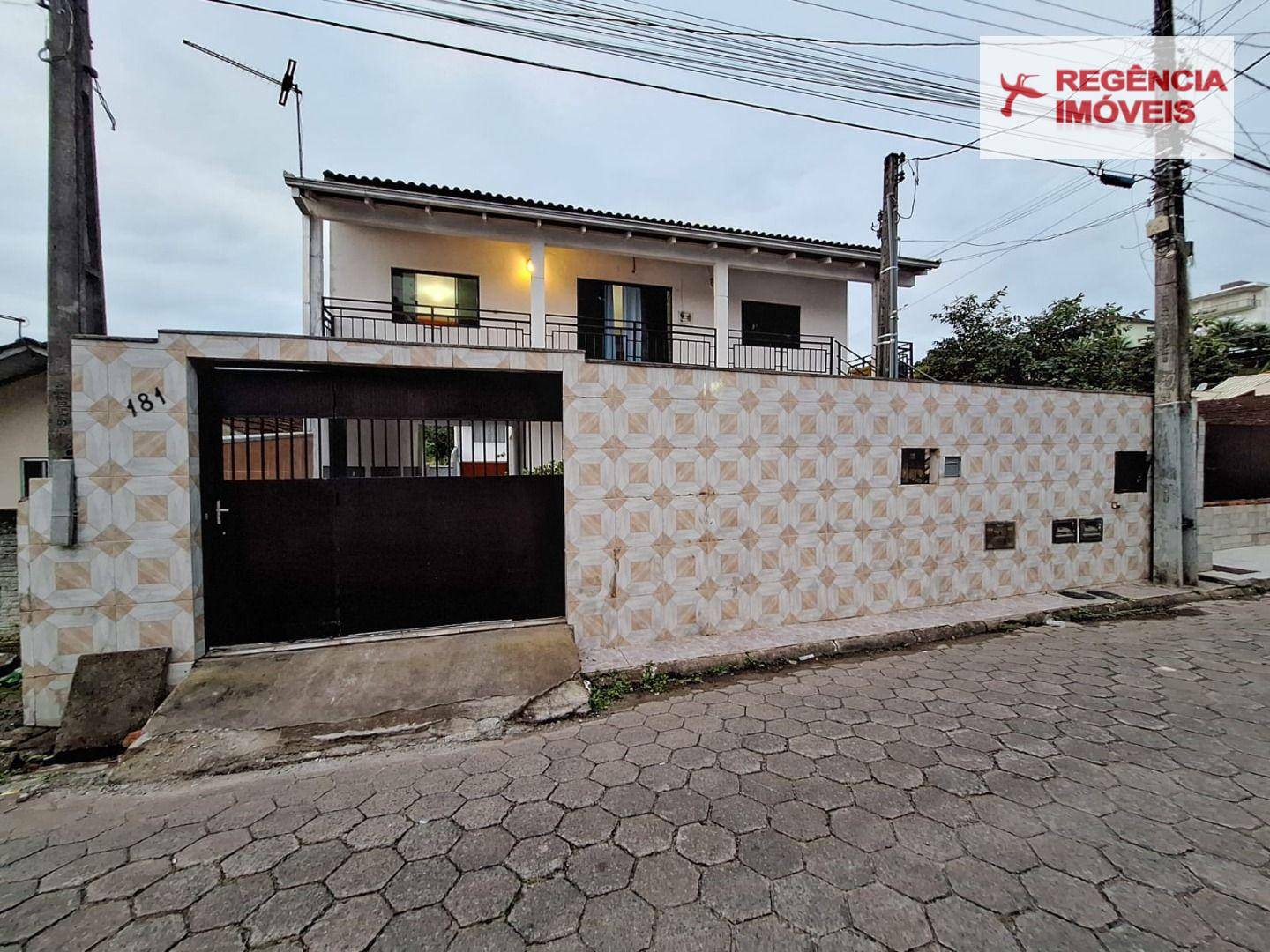 Casa à venda com 8 quartos, 366m² - Foto 23