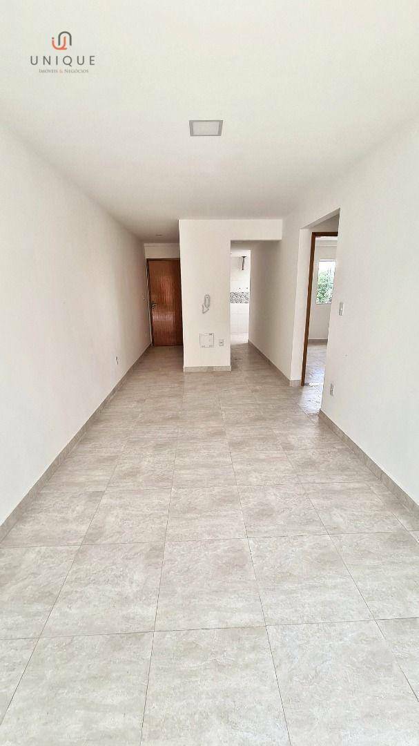 Apartamento à venda com 2 quartos, 6715m² - Foto 4